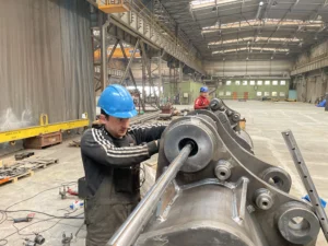 Read more about the article Mobile boring – The key to effective repairs on heavy machinery 🛠️