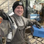 Regeneracja otworu mocowania siłownika hydraulicznego w ładowarce czołowej. Niewielka praca w Berlinie